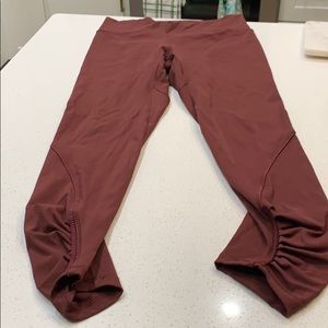 Lululemon play off the pleats pant